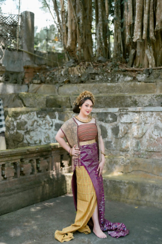 blanco-gale-3-MBANG07810 copy