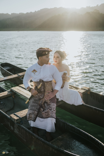 ade-ratih-gallery-2