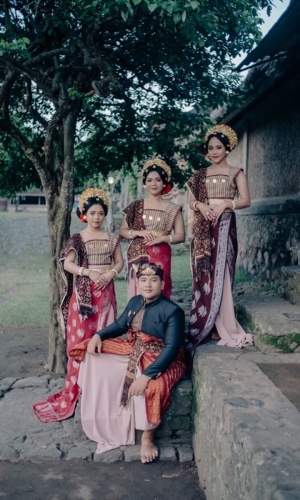 Undangan online mepandes bali