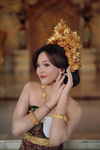mepandes-lia-gallery-3