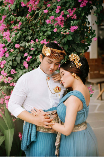 Undangan online bali kamiundang